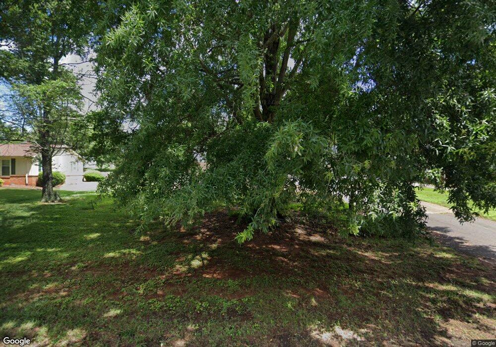 411 Beverly Dr, Statesville, NC 28625 - photo 1