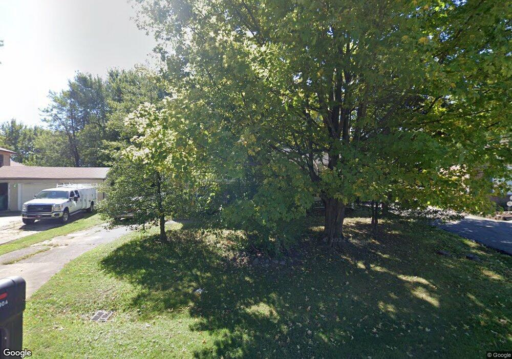 7904 Apple Valley Dr, Louisville, KY 40228 - photo 1