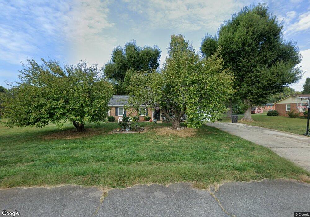 206 Mapleleaf Rd, Statesville, NC 28625 - photo 1