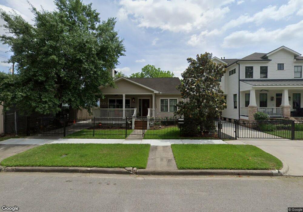 738 E 7th 1/2 St, Houston, TX 77007 - photo 1