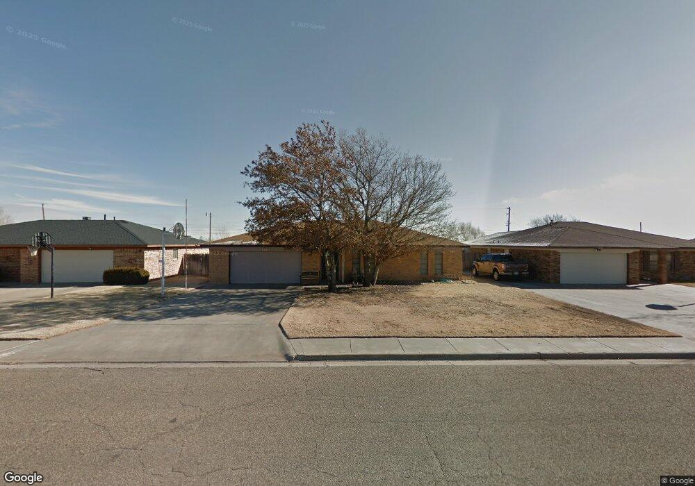 604 Floyd Ave, Dumas, TX 79029 - photo 1