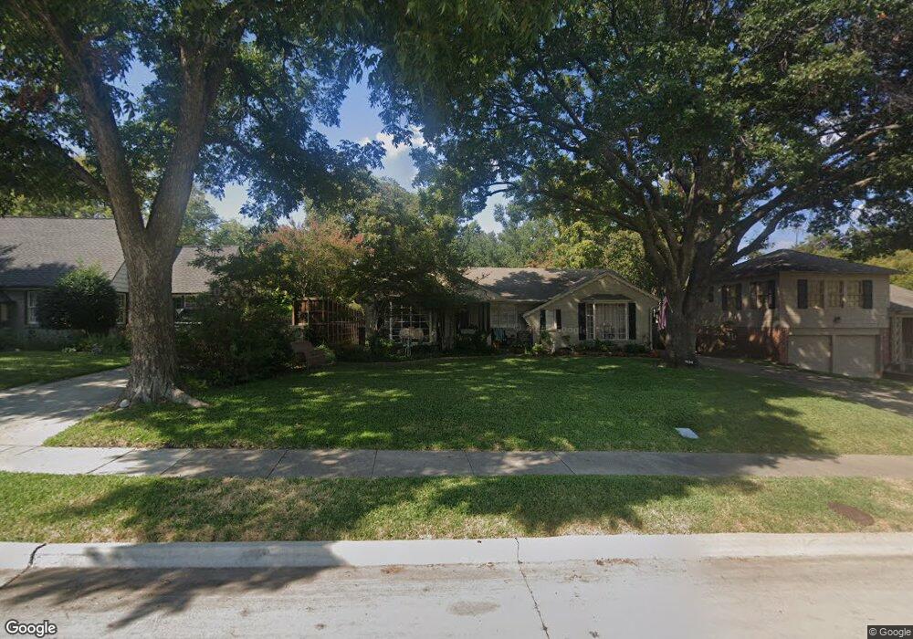 7039 Meadow Lake Ave, Dallas, TX 75214 - photo 1