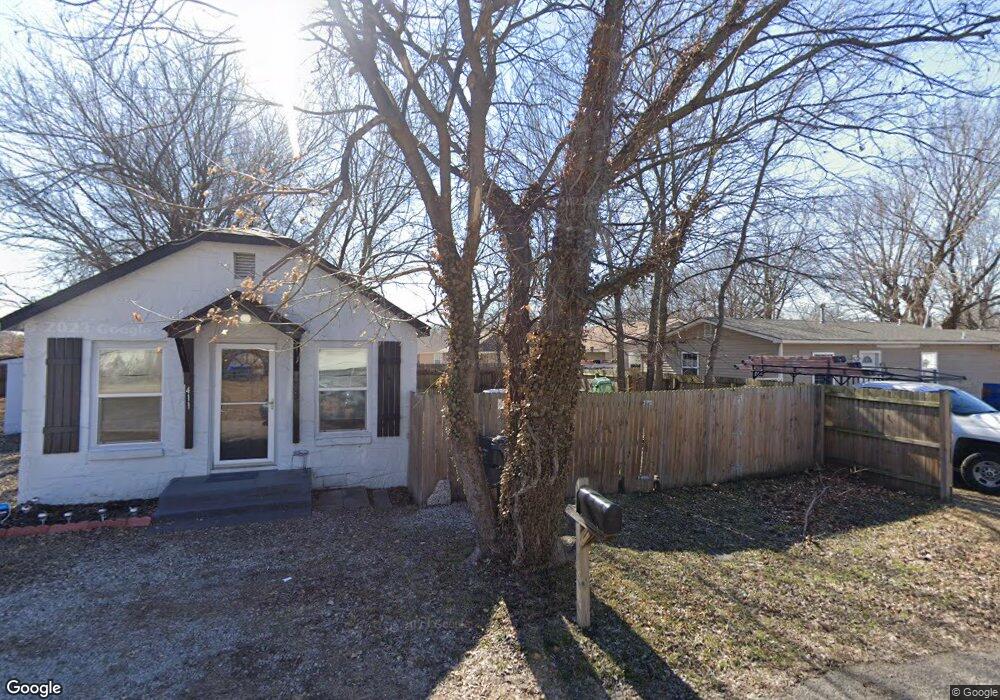 409 E Claremore St, Claremore, OK 74017 - photo 1