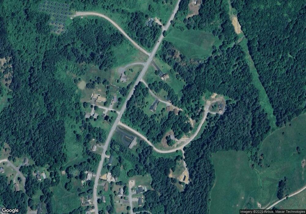 418 Breezy Hill Rd, Saint Johnsbury, VT 05819 - photo 1