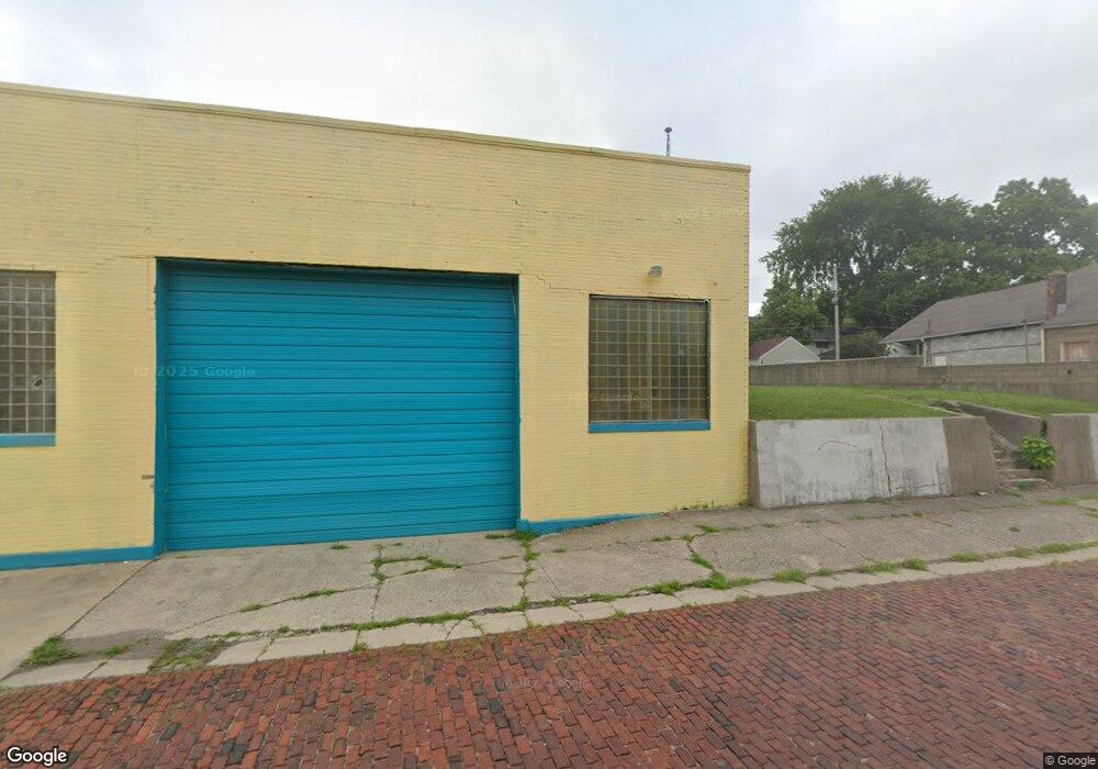 418 W Powers St, Muncie, IN 47305 - photo 1