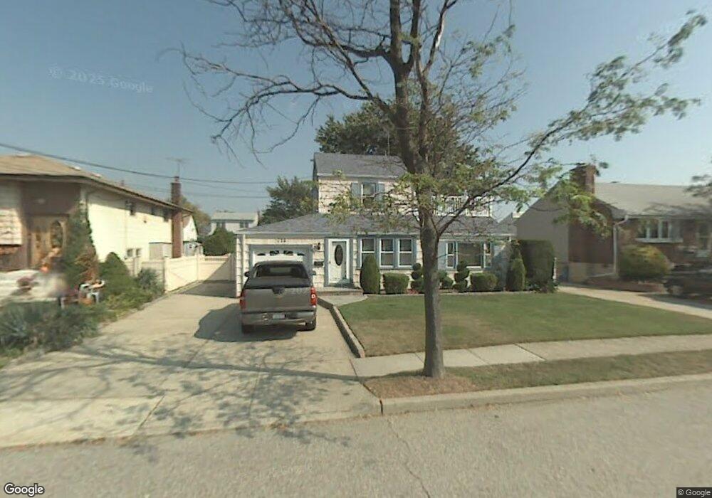 711 Soma Ave, Bellmore, NY 11710 - photo 1