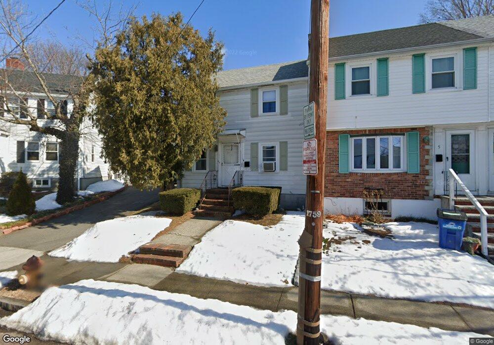 7 Regent Rd, Malden, MA 02148 - photo 1