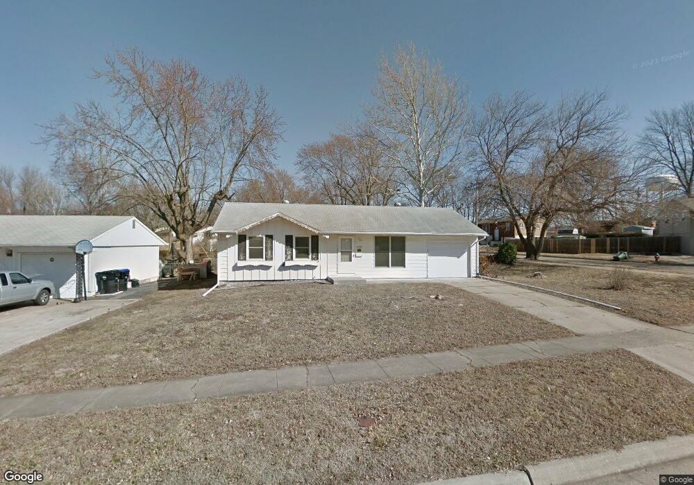 3930 SE Humboldt St, Topeka, KS 66609 - photo 1