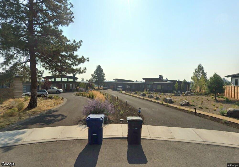 3011 NW Tharp Ave, Bend, OR 97703 - photo 1