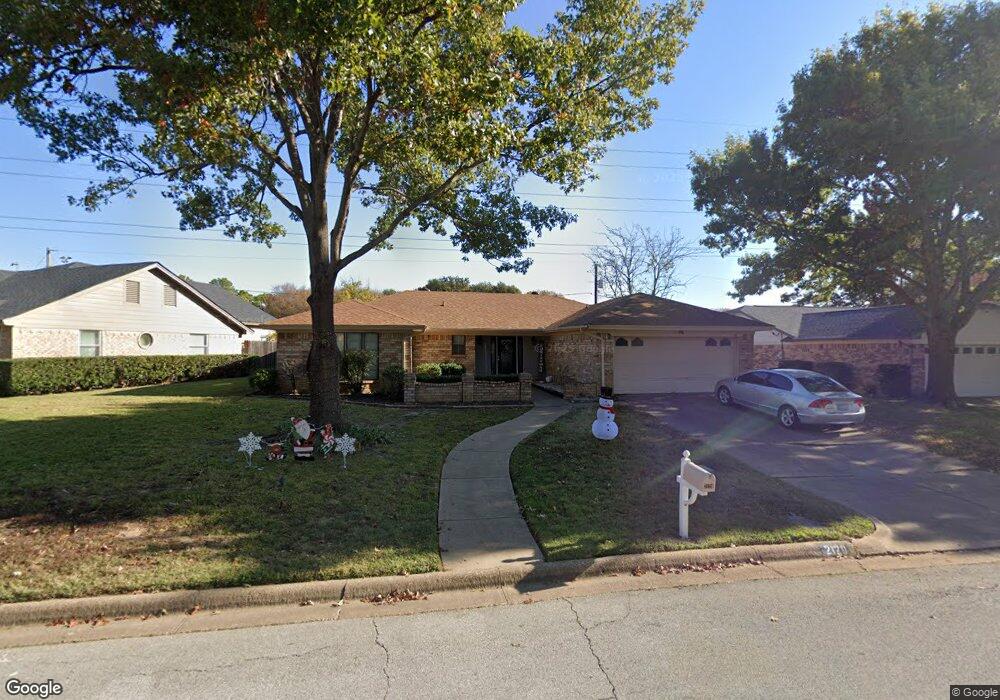 2120 Northglen Dr, Hurst, TX 76054 - photo 1