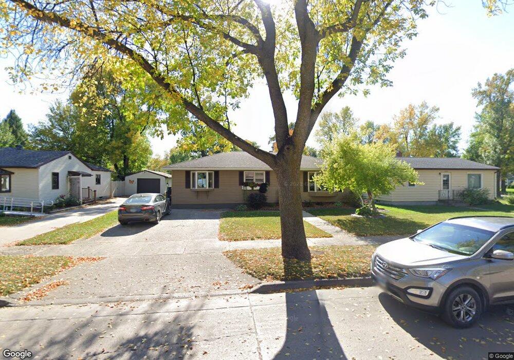 1517 11th Ave S, Grand Forks, ND 58201 - photo 1