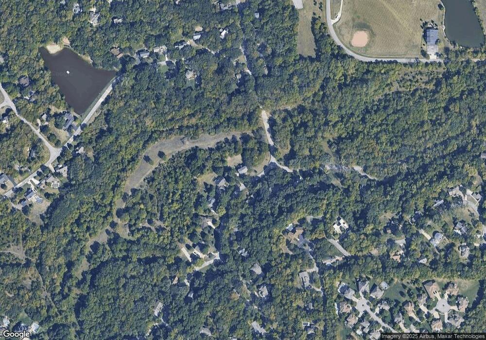 8602 Redbud Ln, Lenexa, KS 66220 - photo 1