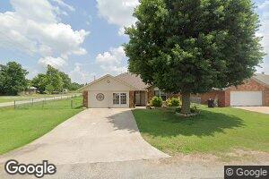 616 N 2nd St, Cyril, OK 73029