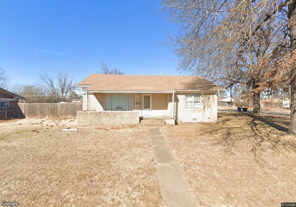 846 E 5th St, Cushing, OK 74023 - photo 1