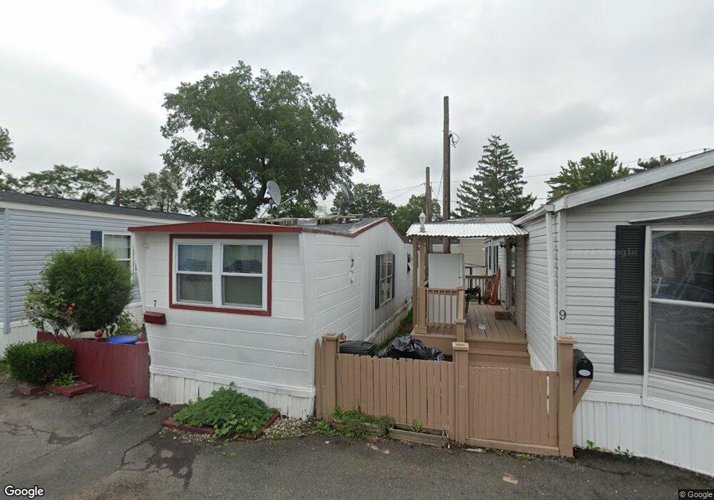 7 3rd St unit 7, Woodbridge Township, NJ 07001 - photo 1