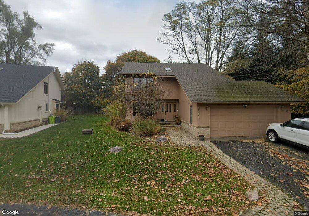 5690 Point of the Woods Dr, West Bloomfield, MI 48324 - photo 1