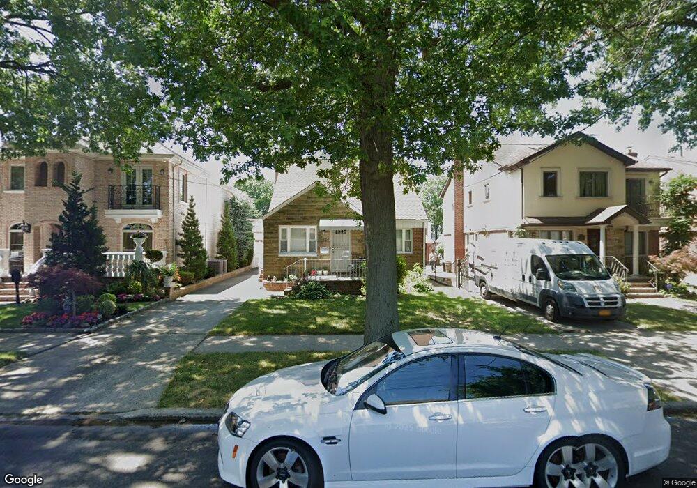 3-24 149th St, Flushing, NY 11357 - photo 1