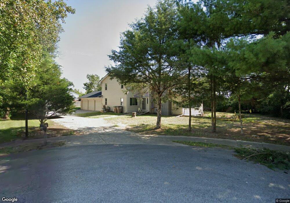 3853 Mockingbird Dr, Columbus, IN 47203 - photo 1