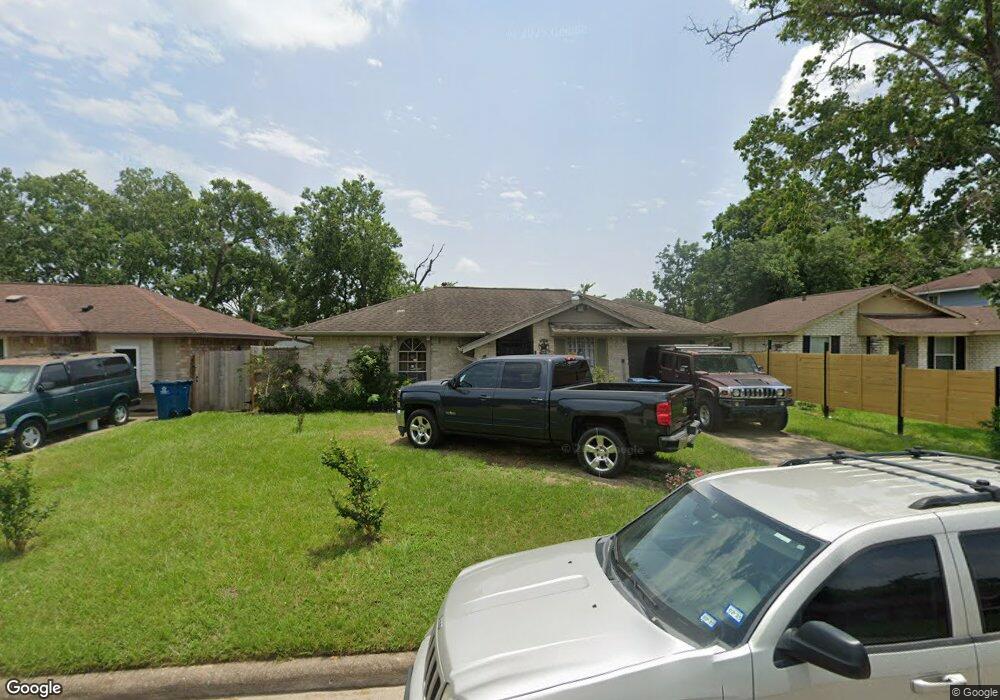 1923 Beaver Bend Rd, Houston, TX 77088 - photo 1