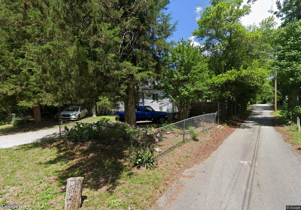 914 Chesnut St, Camden, SC 29020 - photo 1