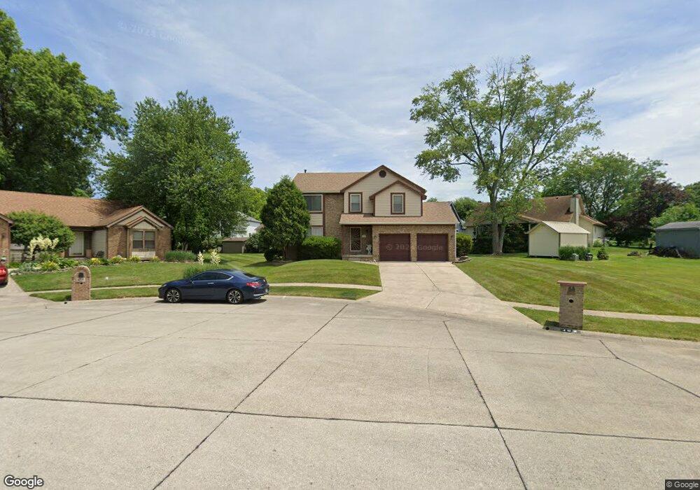 462 Leamington Ct, Columbus, OH 43213 - photo 1