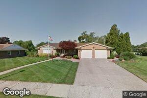 1424 Wellington Rd, Lansing, MI 48910