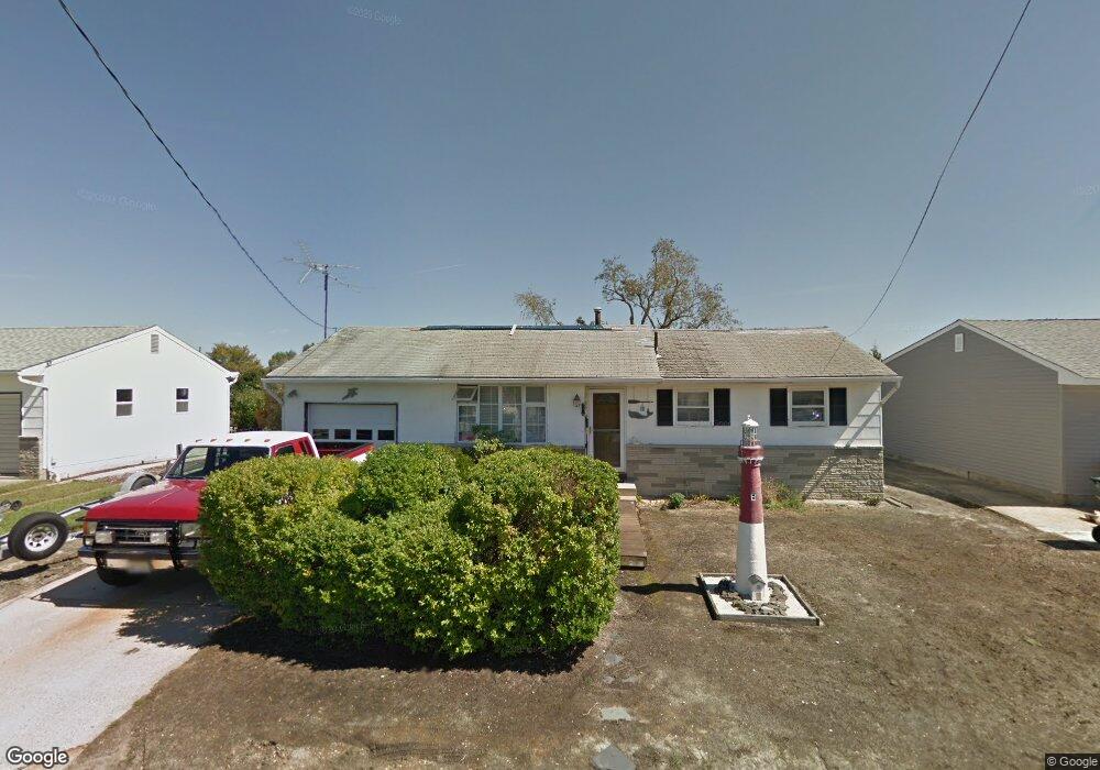 18 N Commodore Dr, Little Egg Harbor Township, NJ 08087 - photo 1