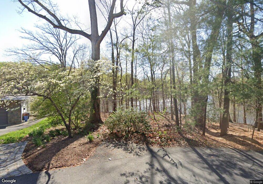 3551 Half Moon Cir, Falls Church, VA 22044 - photo 1