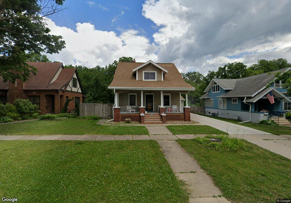 1910 Clay St, Cedar Falls, IA 50613 - photo 1