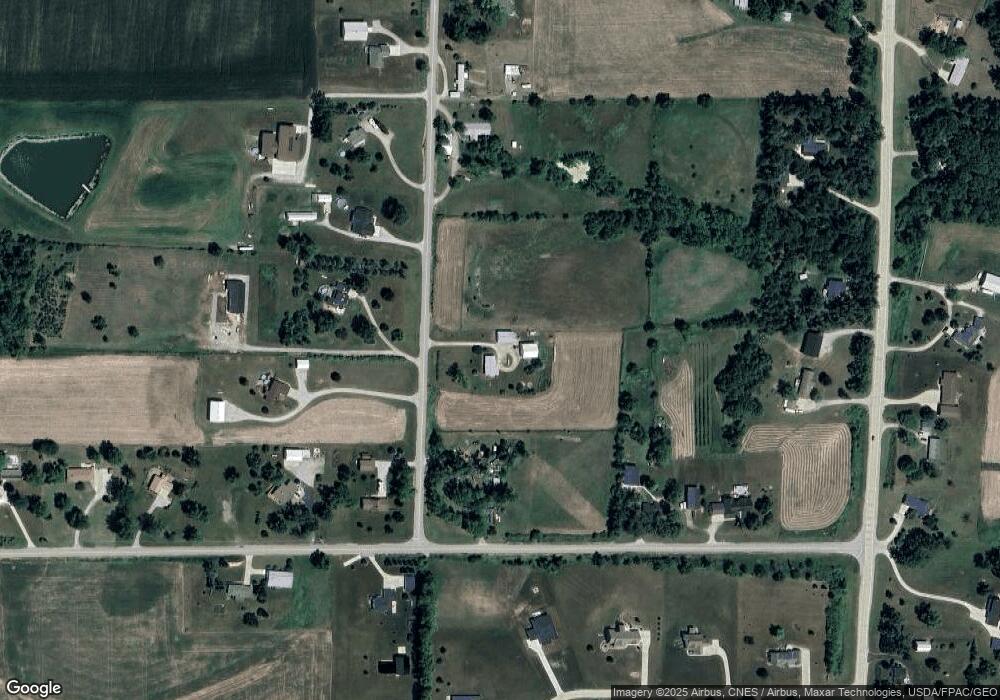 2064 W 32nd St N, Newton, IA 50208 - photo 1