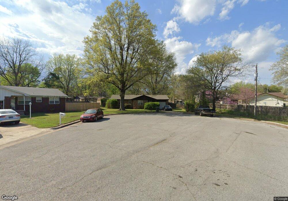 718 S Locust St, Skiatook, OK 74070 - photo 1