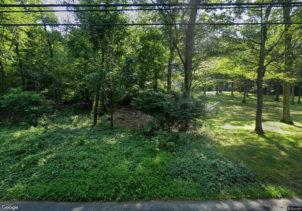 640 Squaw Rock Rd, Moosup, CT 06354 - photo 1