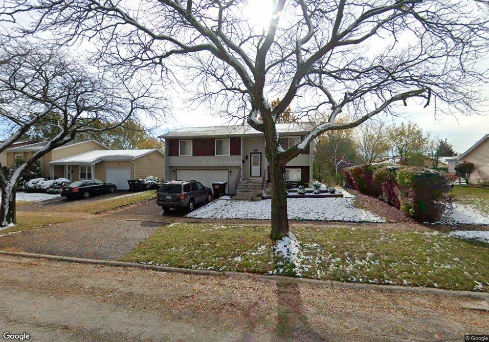 3411 Chambord Ln, Hazel Crest, IL 60429 - photo 1