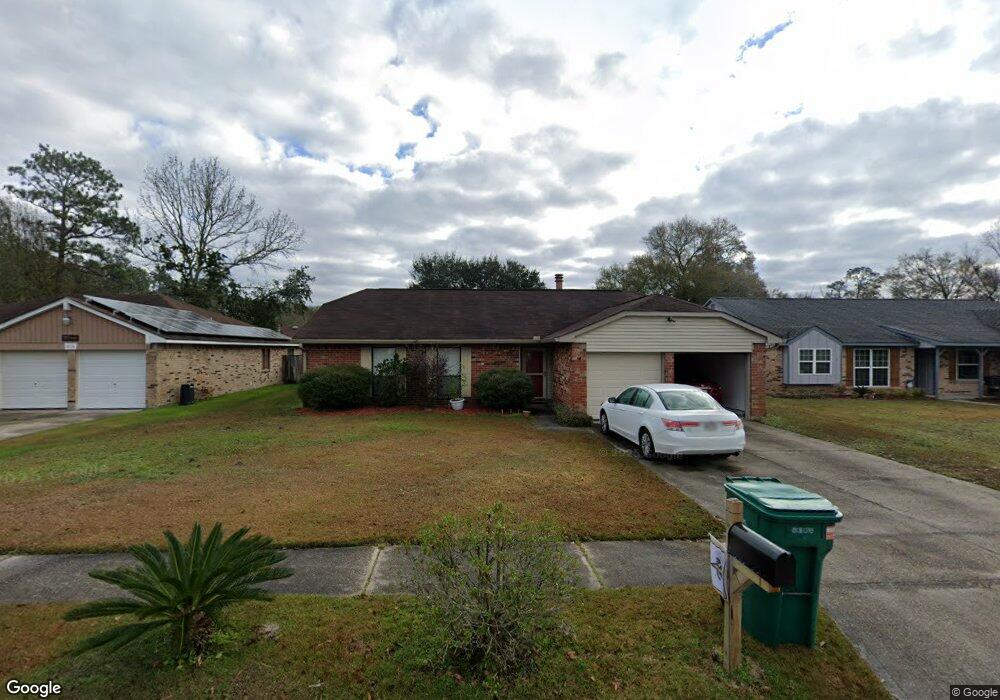 812 Lake Vermillion Ct, Slidell, LA 70461 - photo 1