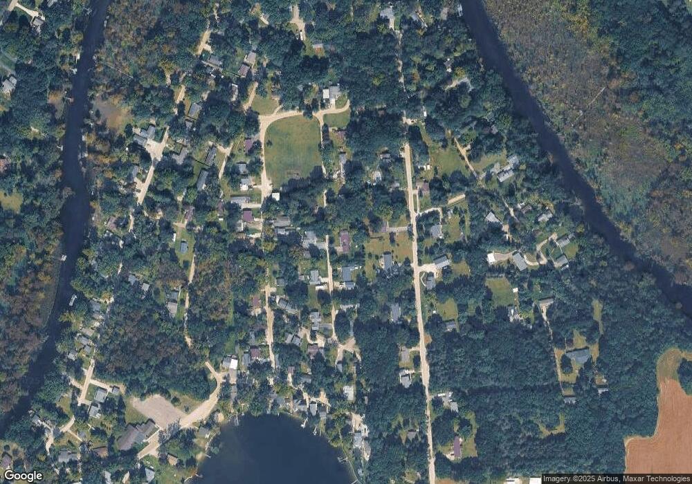 9603 Sunnyside Rd, Whitmore Lake, MI 48189 - photo 1