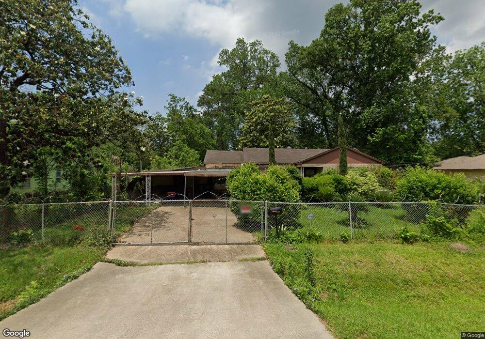 7433 Finch St, Houston, TX 77028 - photo 1