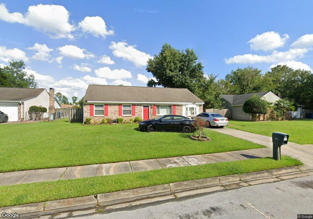 417 Cedar Ct, Jacksonville, NC 28546 - photo 1