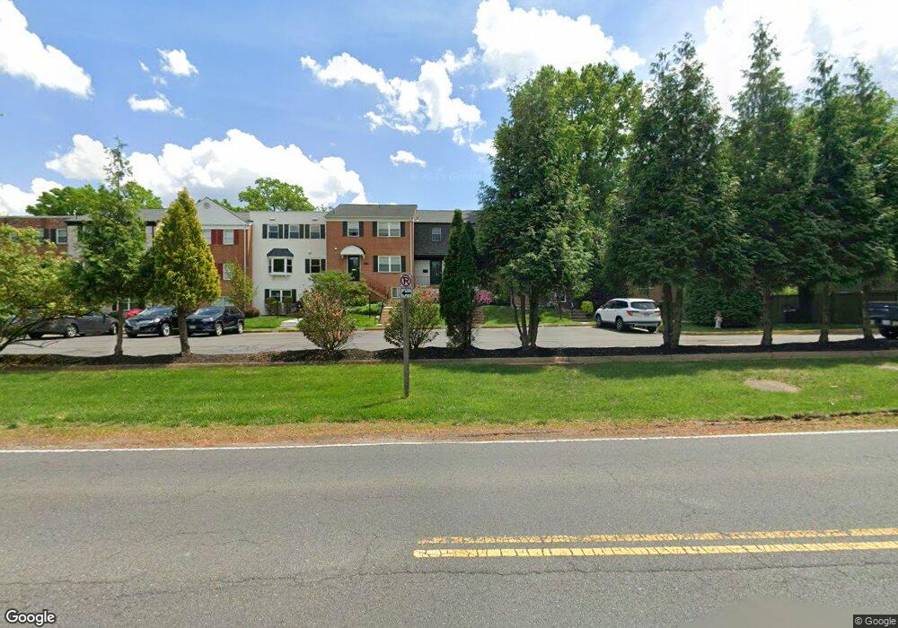 2261 Cedar Ln, Vienna, VA 22182 - photo 1