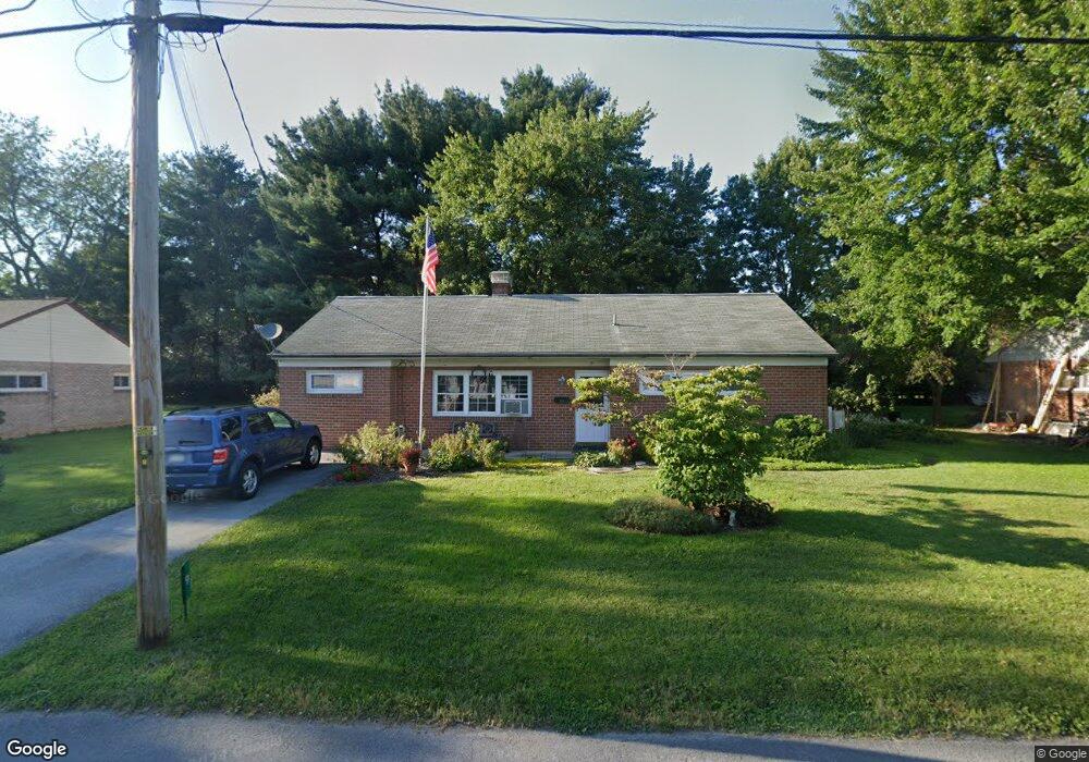 9 Rose Ave, Leola, PA 17540 - photo 1