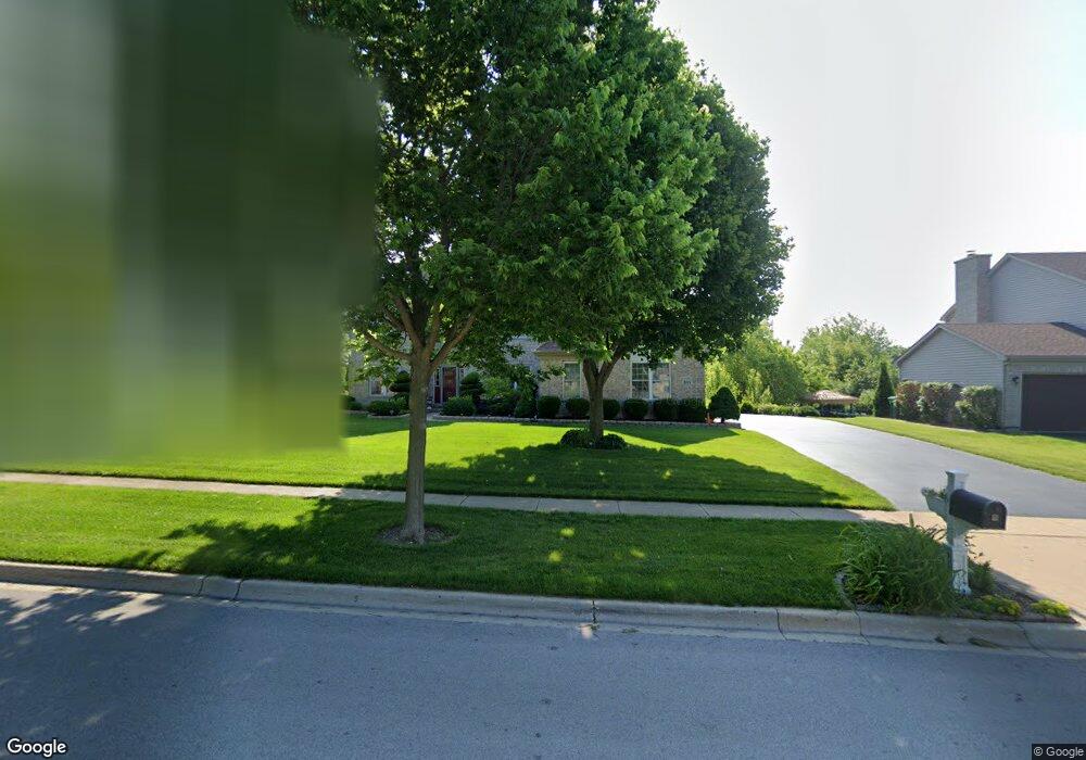 951 Par Dr unit II, Algonquin, IL 60102 - photo 1