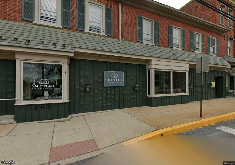 205 E Main St, New Holland, PA 17557 - photo 1