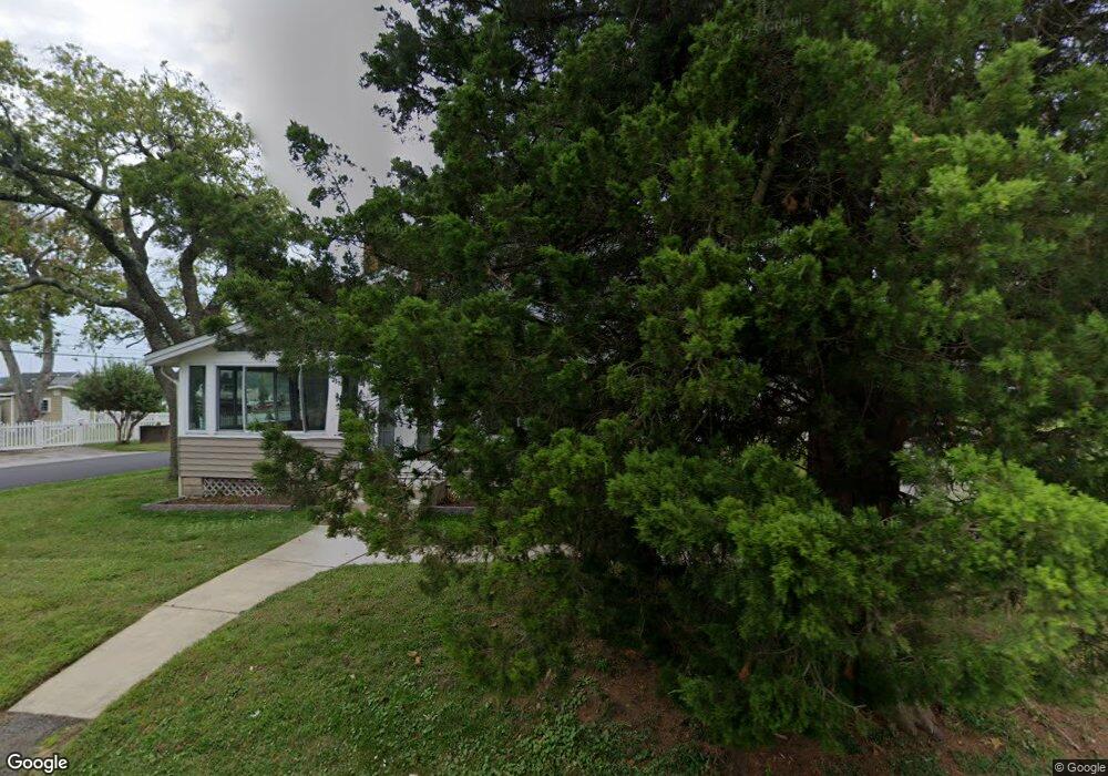 923 Severn Ave, Edgewater, MD 21037 - photo 1