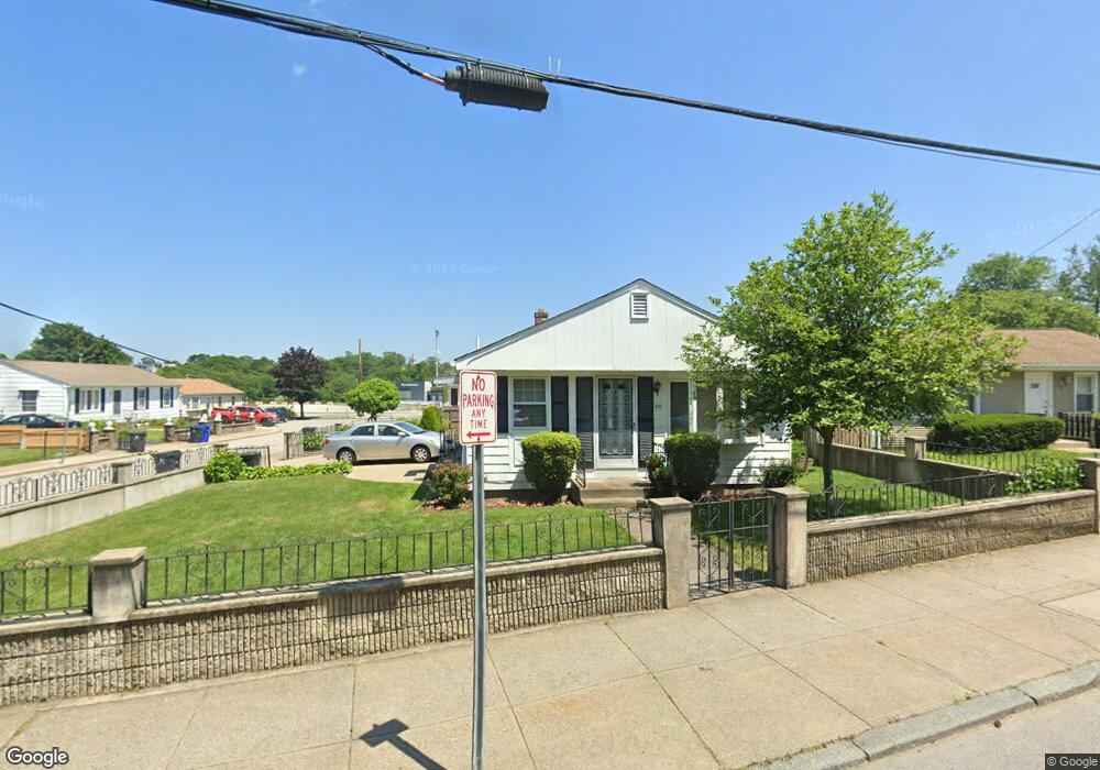 300 Pleasant St, Pawtucket, RI 02860 - photo 1