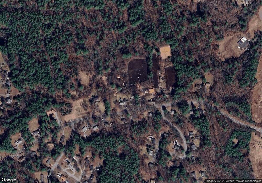 158 Litchfield Rd, Londonderry, NH 03053 - photo 1