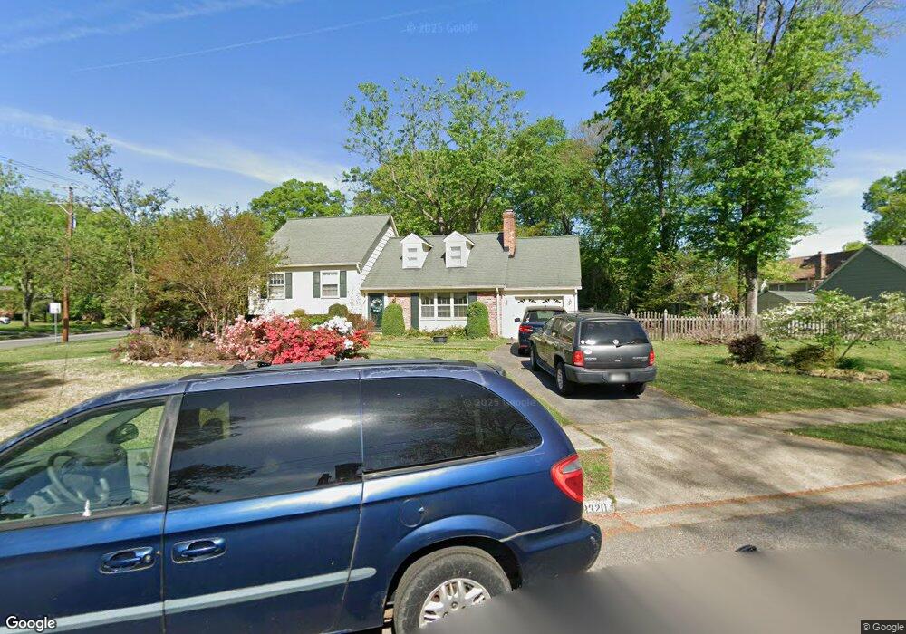 8320 Woodacre St, Alexandria, VA 22308 - photo 1