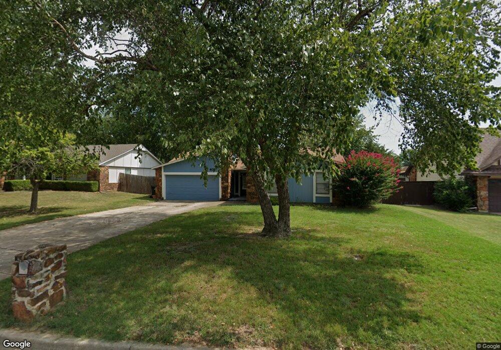 4021 S Cedar Place, Broken Arrow, OK 74011 - photo 1