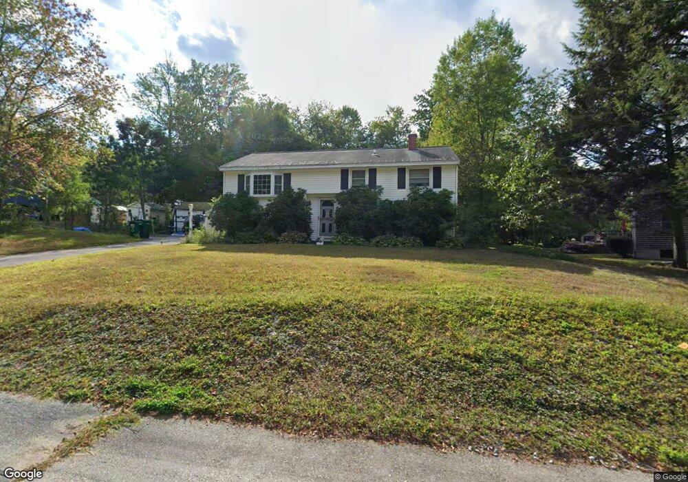 141 Ridgefield Dr, Milford, NH 03055 - photo 1