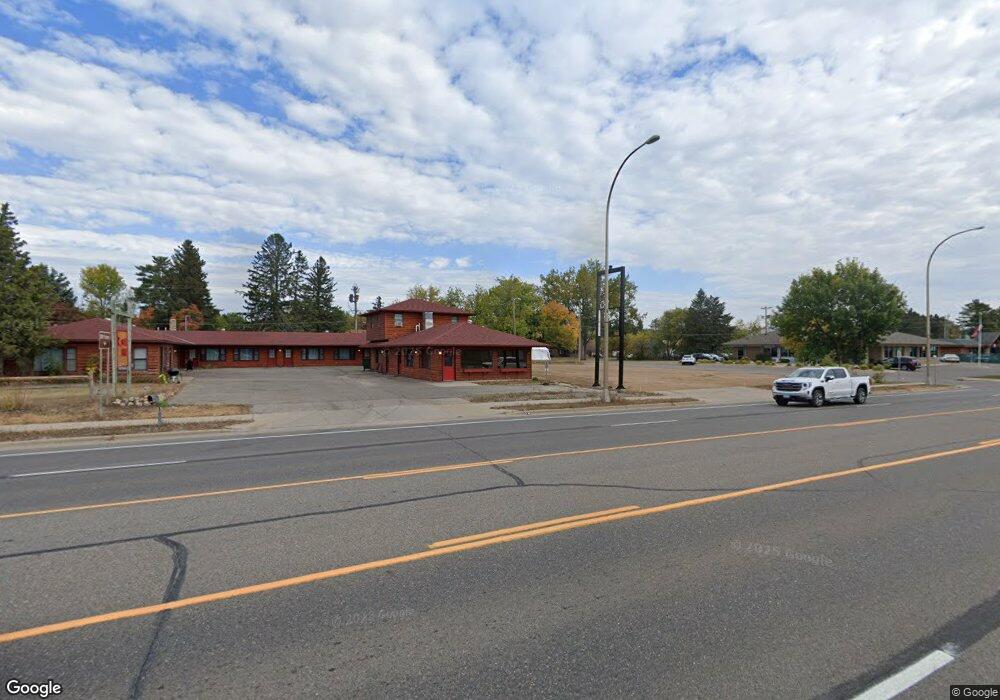 607 1st St E, Park Rapids, MN 56470 - photo 1