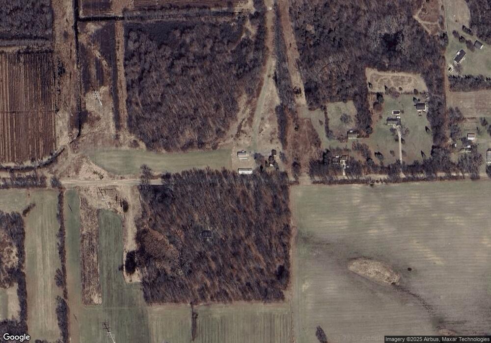 10810 Beach Rd, Dexter, MI 48130 - photo 1