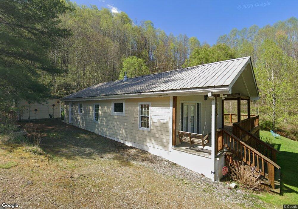 562 Sampson Mountain Rd, Burnsville, NC 28714 - photo 1